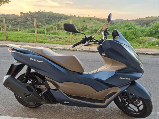 Moto Honda PCX DLX 160 2023
