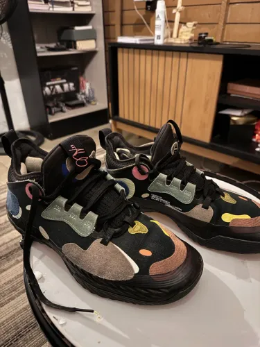 James Harden Vol. 5 FUTURENATURAL BLACK