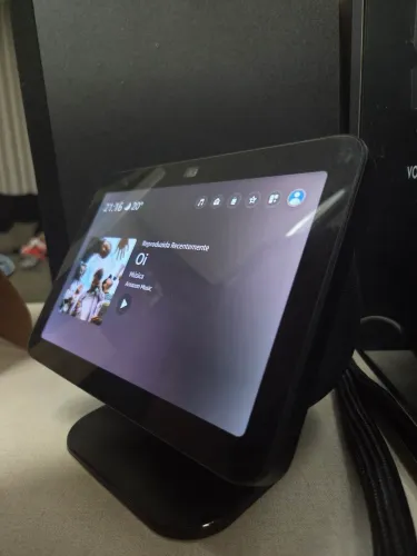Echo Show 8 (3°Geração) Novinho com película e suporte
