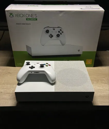 Xbox One S 1TB All Digital + 1 Controle Original + Caixa