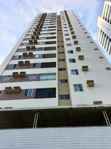 Apartamento para alugar, 03 quartos, Prado - Recife