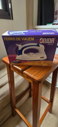 Mini Ferro elétrico de passar roupa , ideal para viagens. Onida Japan. 880W. ON992