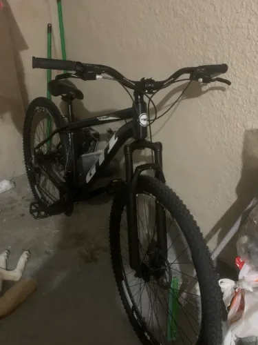 Bicicleta GTI Roma preta/branco ARO 29