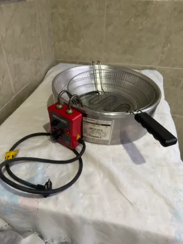 Fritadeira Tacho Elétrica Metalcubas 3 Litros - 127V
