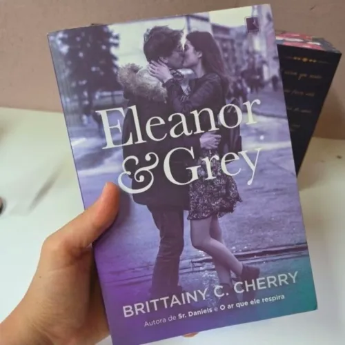 Livro Eleanor e Grey