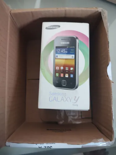 Galaxy Y, novos , nunca usados, aparelho antigo, fazer e receber ligaçoes, dual chip