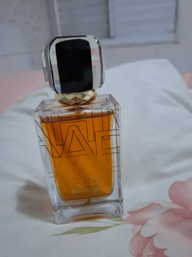 Perfume Leonie dupe do libre