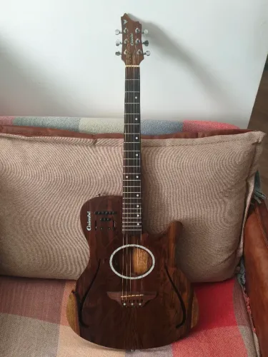 Violão Caimbé Thiline + cabo Midi top estilo Godin