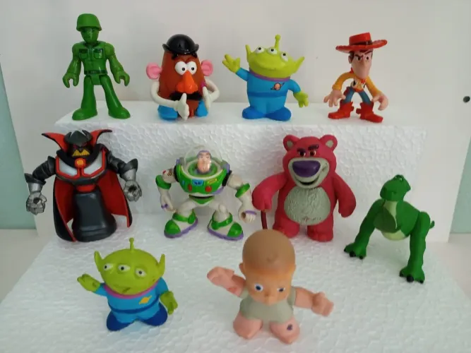 Coleção Com 10 bonecos Toy Story Disney Imaginext