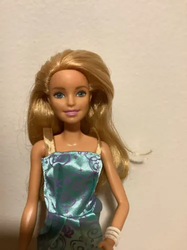 Barbie Fashionista #46 sem roupa original