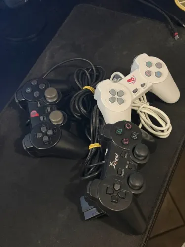 Lote Controles PS2 PS1 no Estado