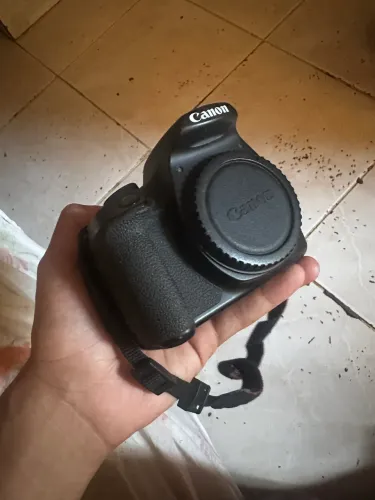CÂNON EOS T6