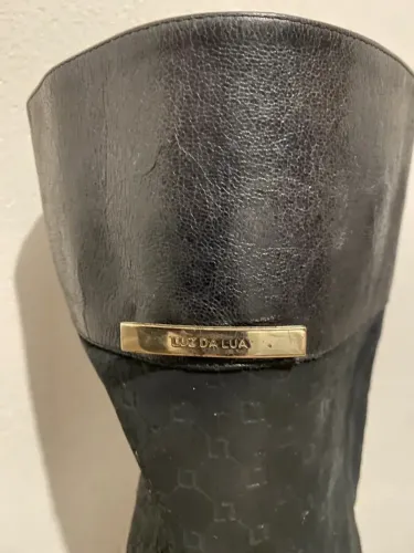 Bota Luz Da Lua Couro Preto Legítimo Tamanho 36 (Usada)