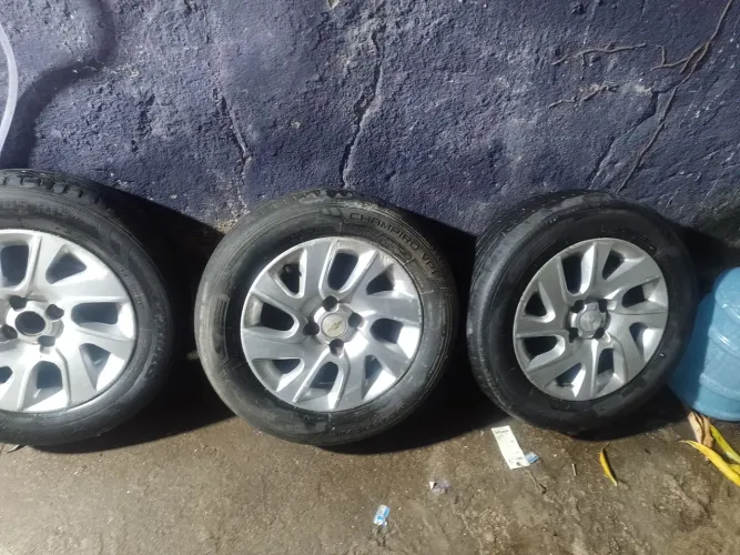 Roda aro 15 4 furos 
