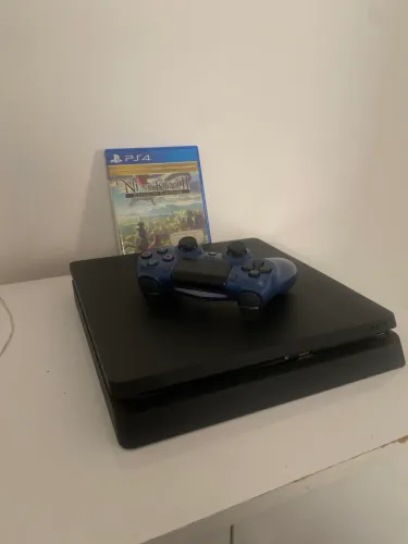 Ps4 Slim (Para vender rápido aceito negociar)