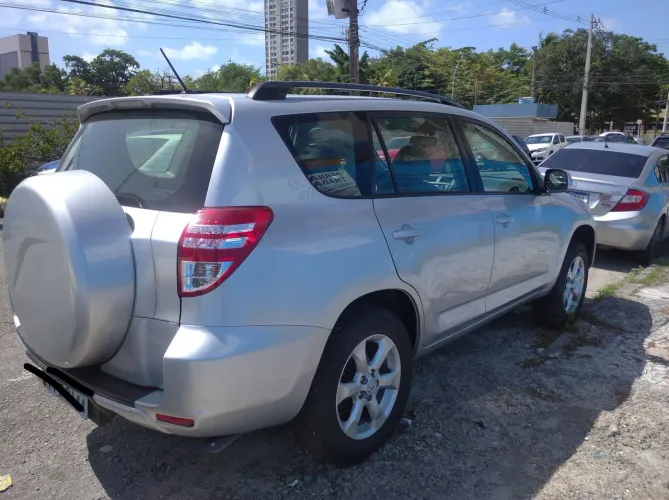 Toyota RAV4 2.4 4X2 16V 170cv Aut. 2011