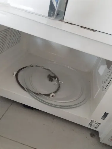 Vende-se microondas com defeito