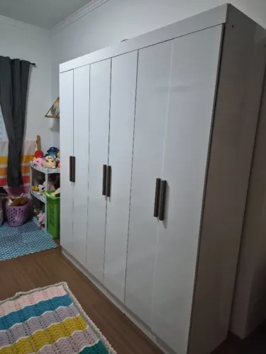 Kit 2 camas montessoriana + 2 guarda roupa
