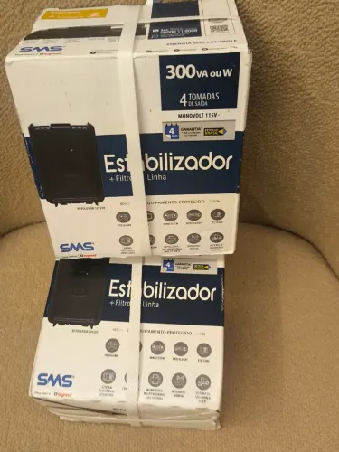 Estabilizador SMS Revolution Speedy de 300VA modelo monovolt 115V