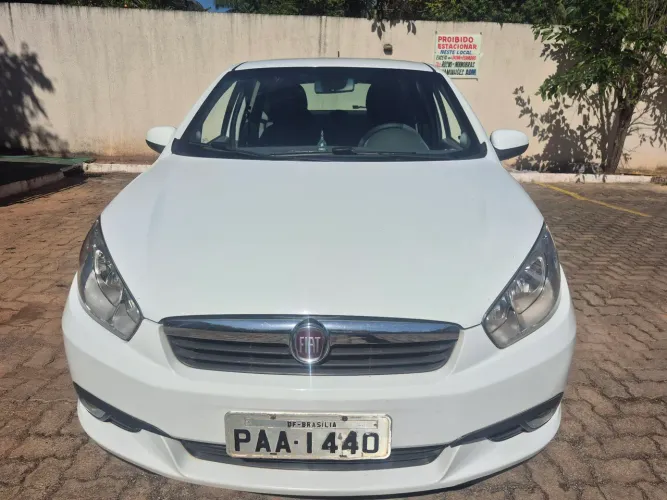 Fiat Grand Siena Essence 1.6 Flex 16V 2015