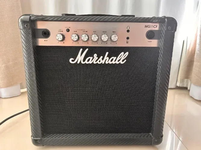 Amplificador Marshall MG15CF