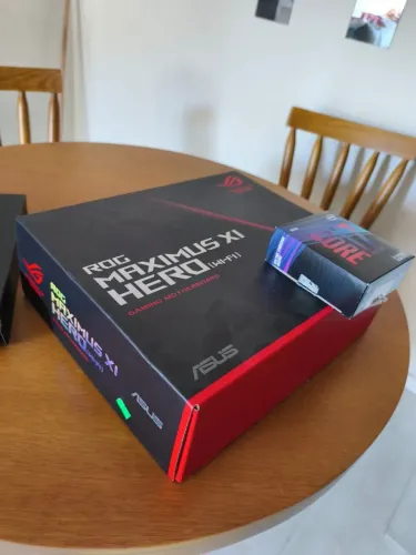 Kit i7 9700K + Asus ROG Maximus XI Hero (Wi-Fi) - Z390 (Com Instabilidade / Leia)