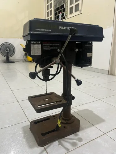 Furadeira de Bancada