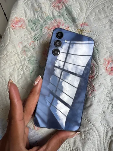 Samsung a15 semi novo , único dono . 
