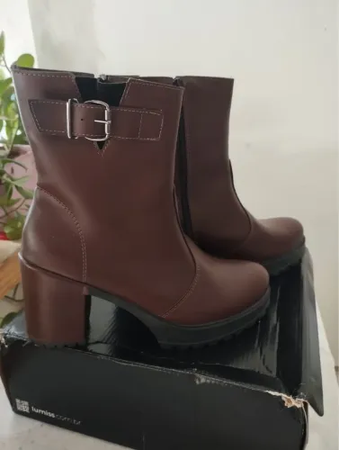 Bota couro