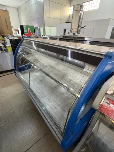 Balcão Avícola Estático 2 Metros Refrimate 220V Azul