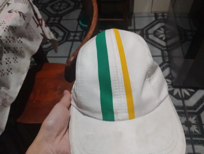 Vendo boné 2 faixa 