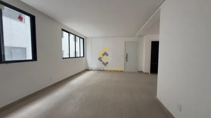 Apartamento 3 quartos - Liberdade