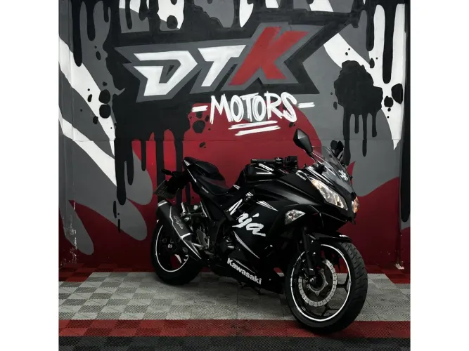 Kawasaki Ninja 300 2018
