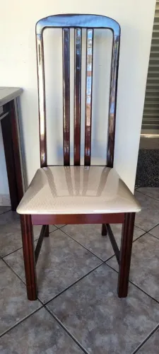 Mesa de jantar e buffet