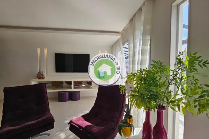Cobertura Duplex na Barra da Tijuca: Luxo e Vistas Exclusivas