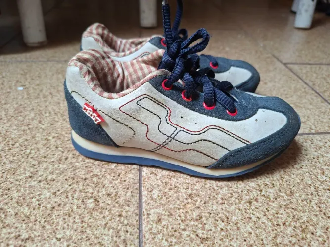 Sapatos infantis