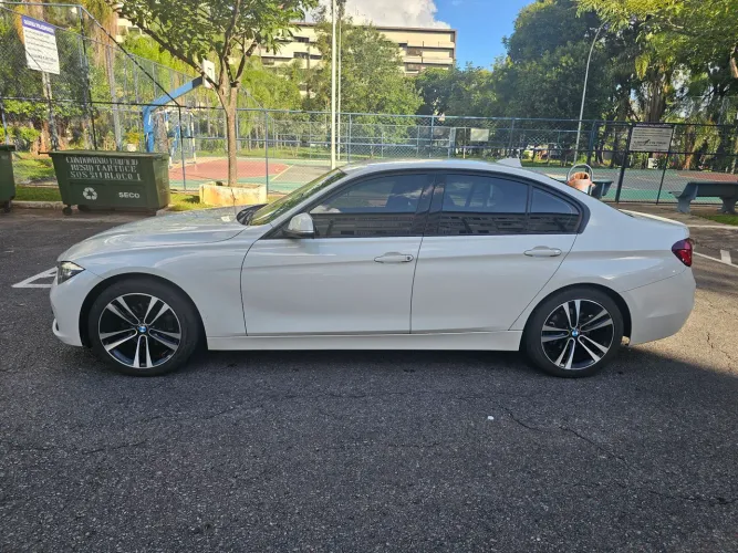 BMW 320I A Modern/sport TB 2.0/a.flex 16V 4P 2018