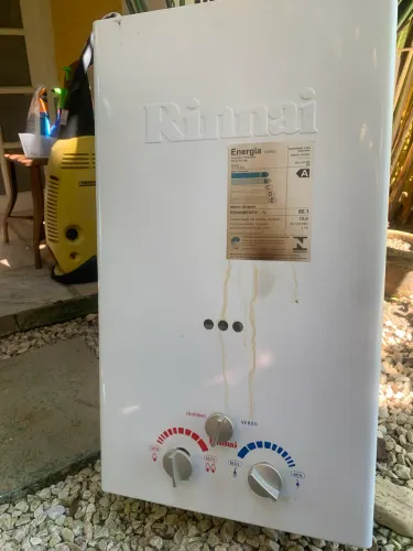 Aquecedor de água a gás rinnai usado