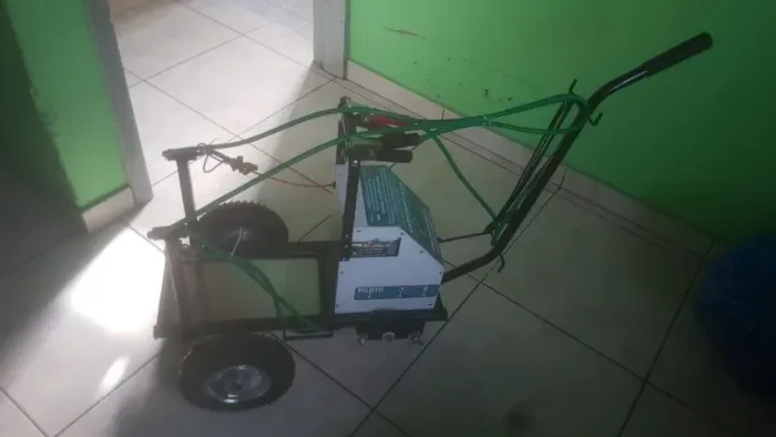 Carrinho Auxiliar de Partida e Carregador de Bateria (Chupeteiro) MO-P04
