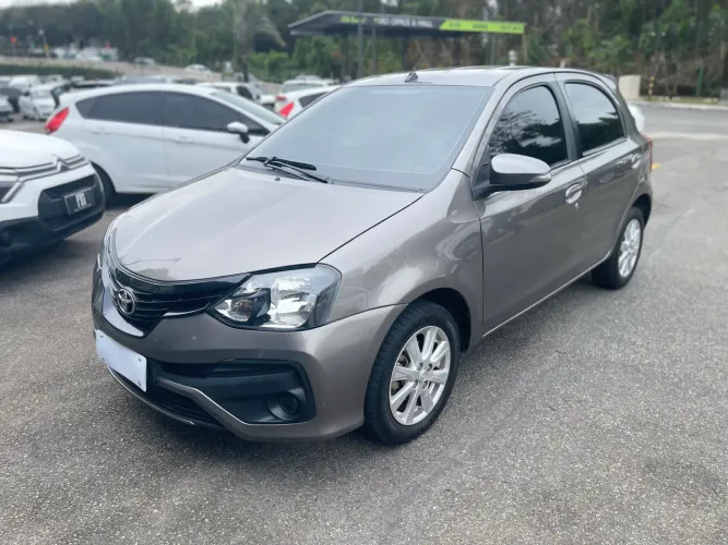Toyota Etios X Plus 1.5 Flex 16V 5P Mec. 2019