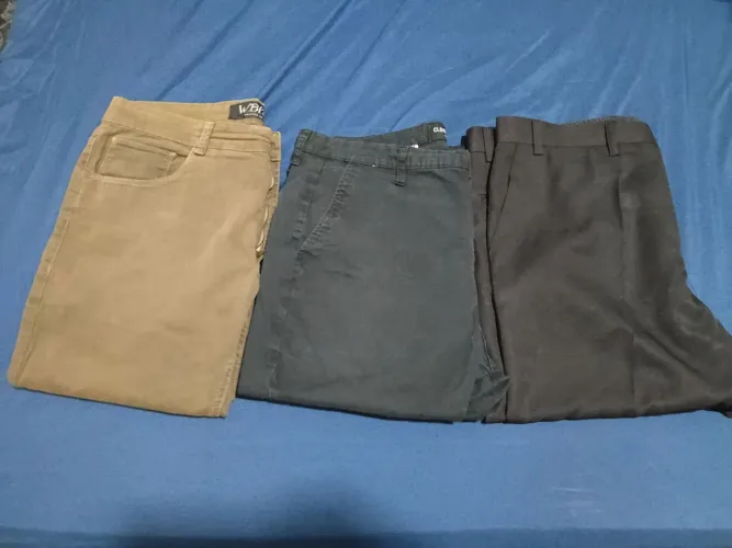 Kit 02 calças jeans 01 social