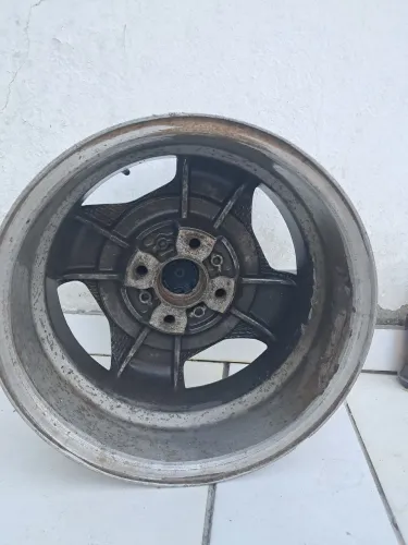 Roda do Uno 1.5r
