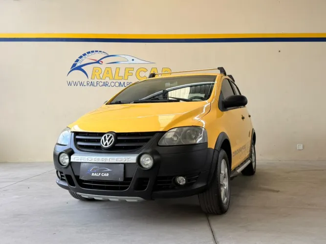 Volkswagen Crossfox 1.6 MI Total Flex 8V 5P 2009
