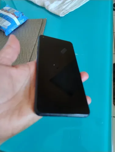 Celular LG bem conservado 