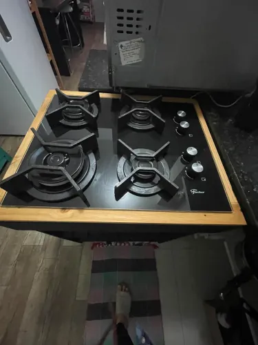 Fogão cooktop + armário 