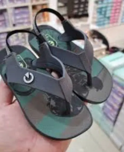 Sandália nova Cartago