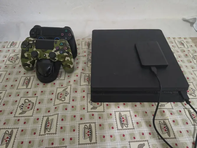 Playstation 4 slim desbloqueado 1.5 TB