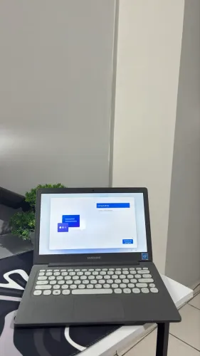 ? Notebook Samsung 13,3" Full HD | Windows 11 | Intel Celeron