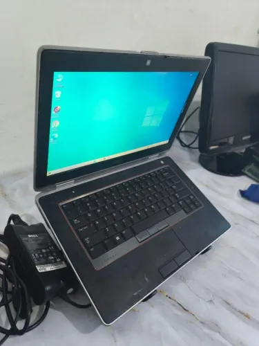 Notebook Dell, i5-2520M, 8GB de Memória, SSD 120GB, Tela 14