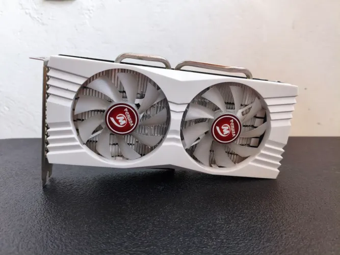 VENDO OU TROCO RX580 PERFEITA